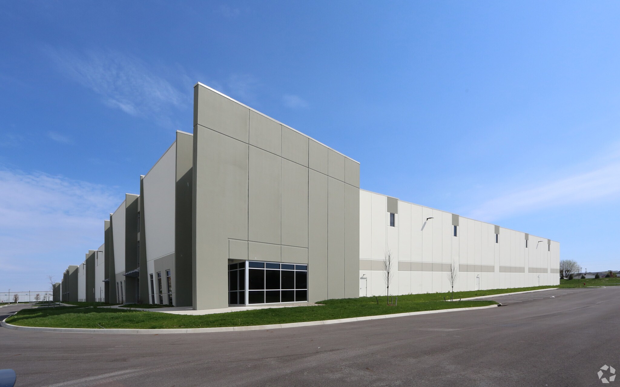 6380-6480 Adelaide Ct, Groveport, OH for lease Primary Photo- Image 1 of 22