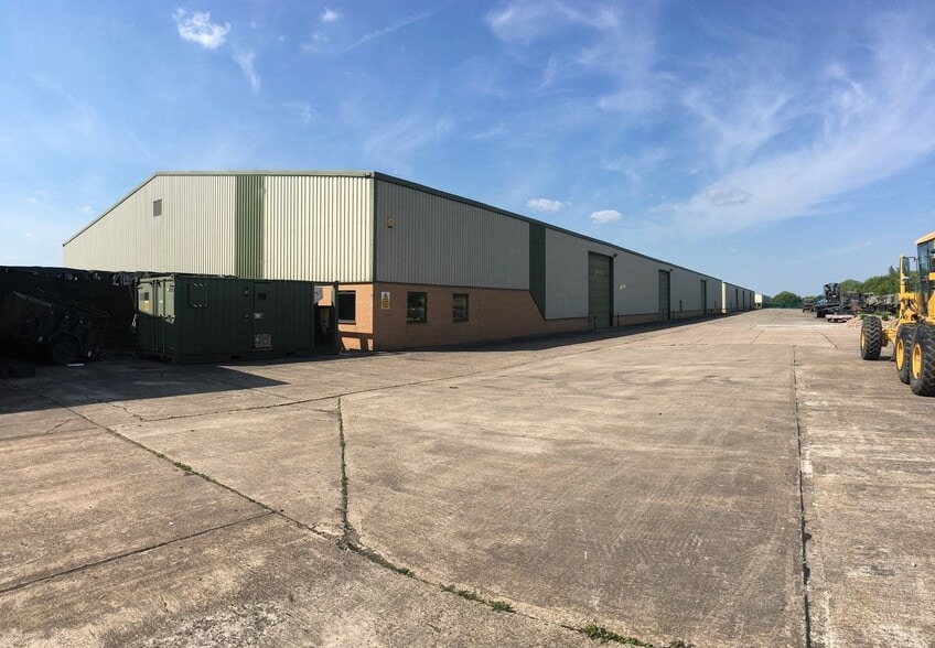 1 Springs Rd, Doncaster for lease - Building Photo - Image 2 of 2