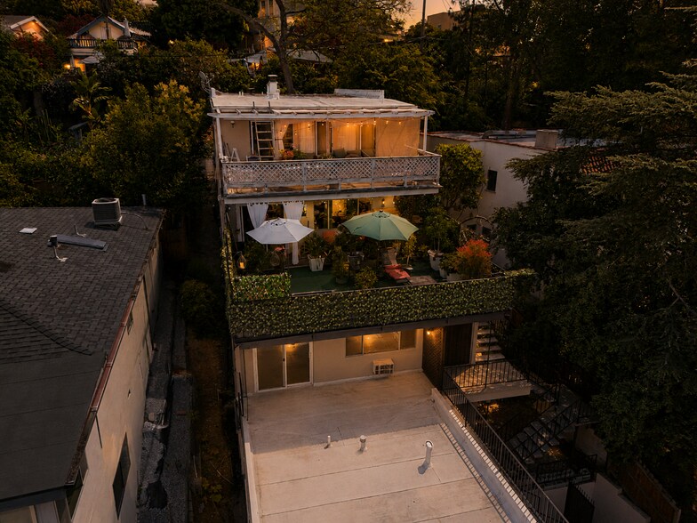 1217 Westerly Ter, Los Angeles, CA à vendre - Photo du bâtiment - Image 3 de 16