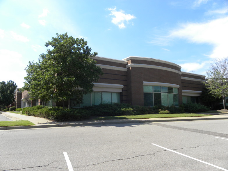 1769 Paragon Pl, Memphis, TN for lease - Building Photo - Image 2 of 13