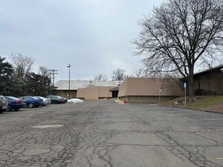 Plus de détails pour 22777 Farmington Rd, Farmington, MI - Sports et divertissement à vendre