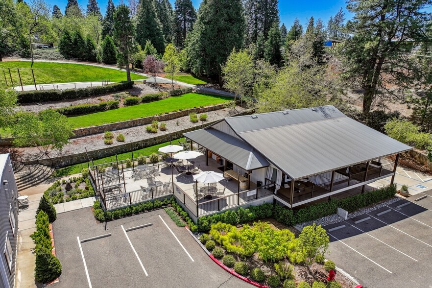 2875 Larsen Dr, Camino, CA for sale - Building Photo - Image 2 of 32