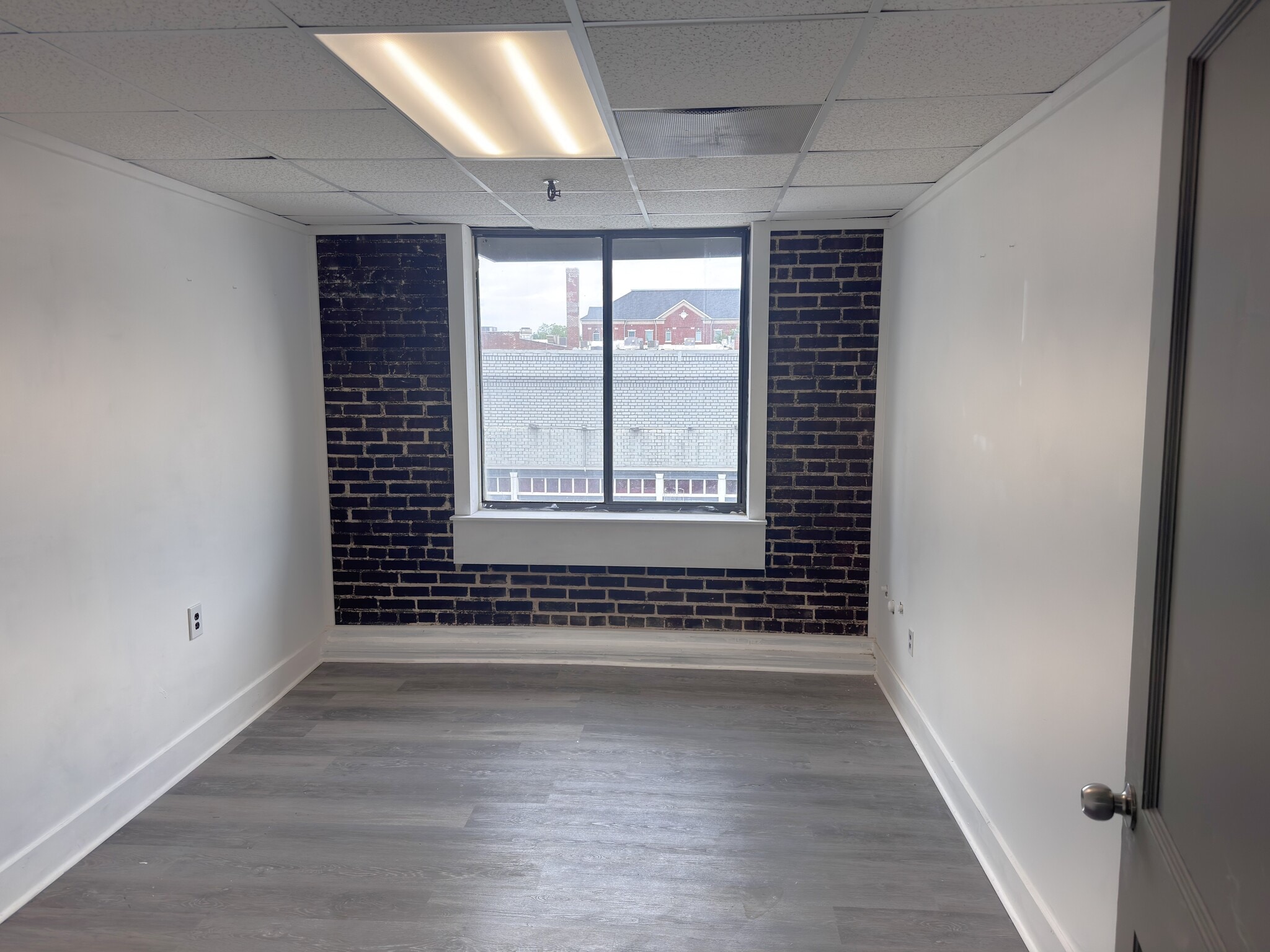 117 Bradford St NW, Gainesville, GA for lease Interior Photo- Image 1 of 1