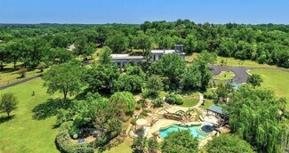 More details for 310 Ball Park Loop, Denison, TX - Specialty for Sale