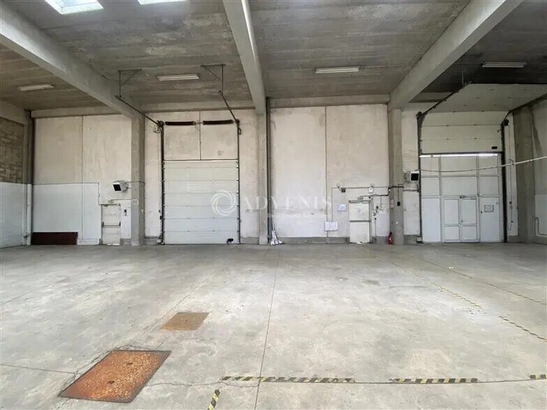 Flex dans Vitry-sur-Seine à louer - Photo du bâtiment - Image 3 de 35