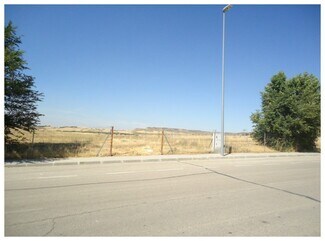 Plus de détails pour Calle Francisco Javier Sáenz de Oiza, 14, Villalbilla - Terrain à vendre