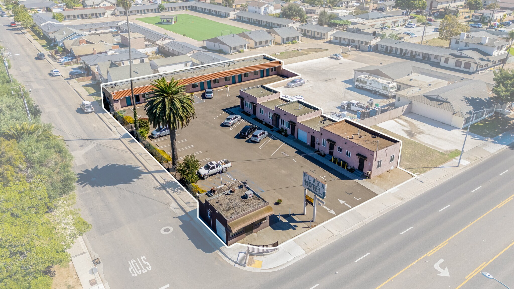 1330 N Broadway, Santa Maria, CA à vendre Photo du bâtiment- Image 1 de 6