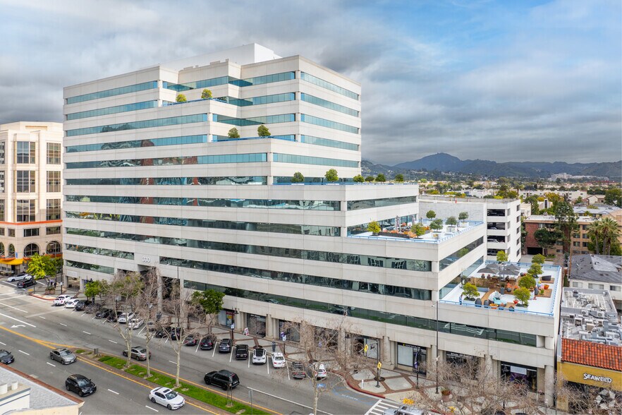 330 N brand Blvd, Glendale, CA à louer - Photo du bâtiment - Image 1 de 11