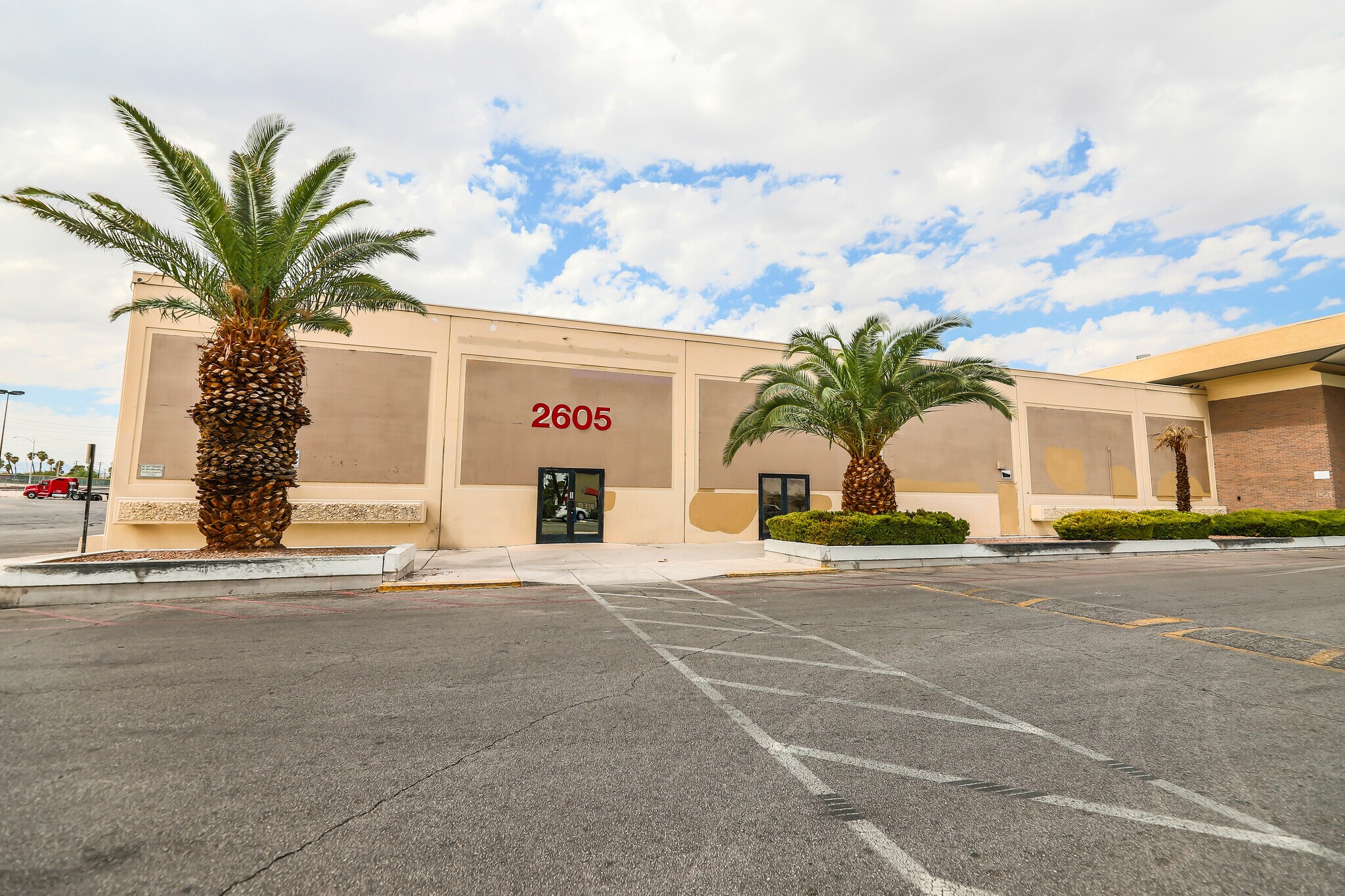 2605 S Eastern Ave, Las Vegas, NV à vendre Photo du bâtiment- Image 1 de 1