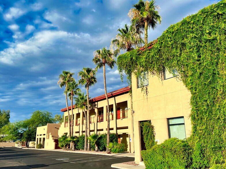 5210 E Pima St, Tucson, AZ à louer - Photo du bâtiment - Image 3 de 11