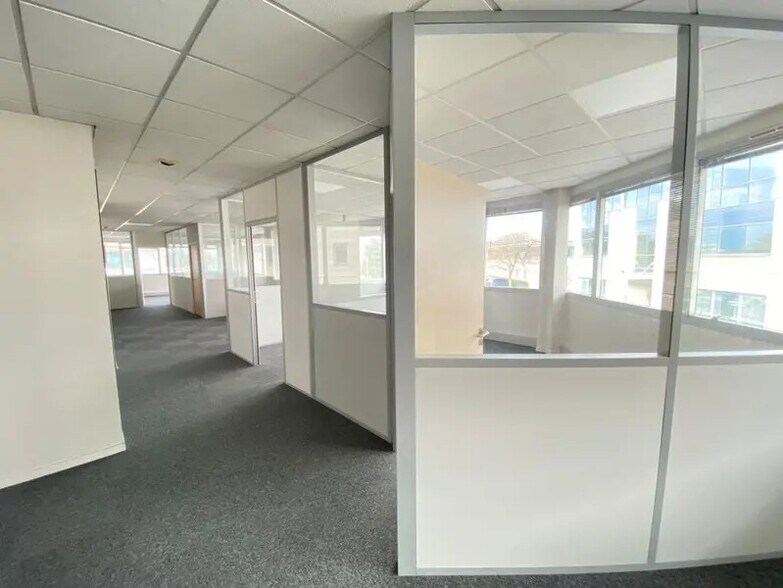 13 Rue Edison, Bron à vendre - Photo intérieure - Image 2 de 9