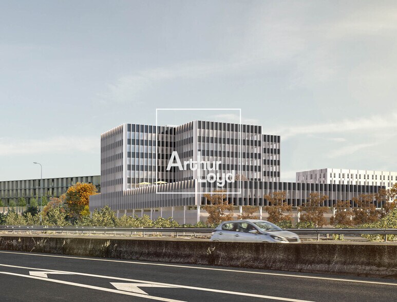 Retail in Toulouse for lease - Building Photo - Image 1 of 10