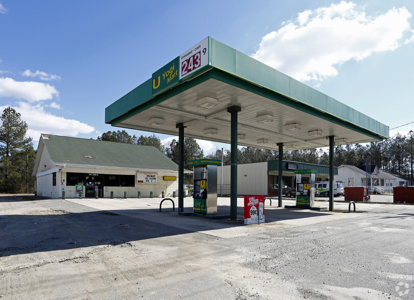 745 S Main St, Raeford, NC for sale - Primary Photo - Image 1 of 1