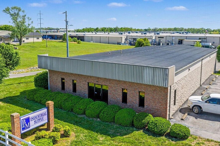 254 Commerce Ct, Hopkinsville, KY à vendre - Photo du bâtiment - Image 1 de 17