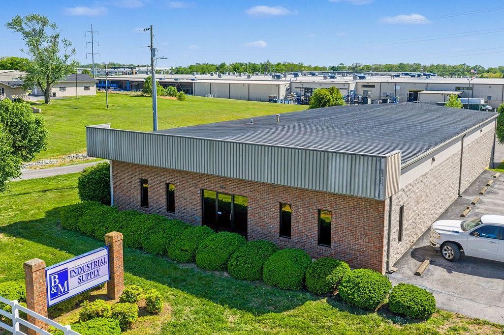 254 Commerce Ct, Hopkinsville, KY à vendre Photo du bâtiment- Image 1 de 18