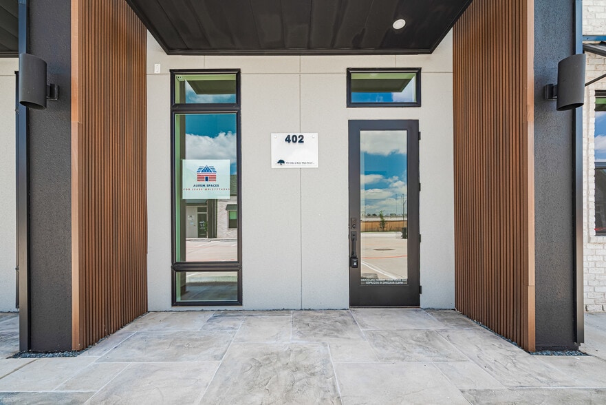 1325 Main St, Katy, TX for lease - Building Photo - Image 1 of 28