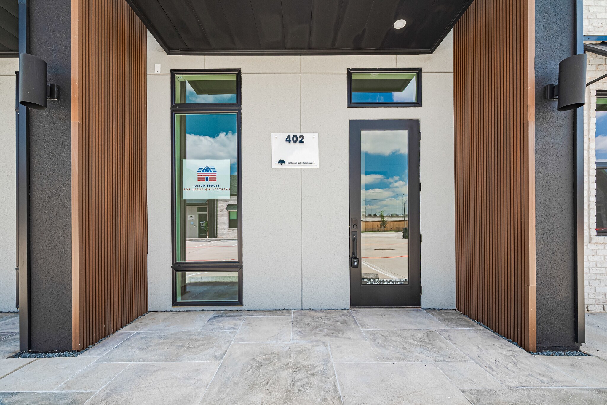 1325 Main St, Katy, TX à louer Photo du bâtiment- Image 1 de 29