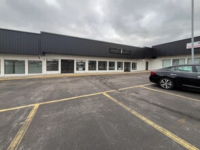 4462-4498 Marie Dr, Middletown, OH à louer Photo intérieure- Image 1 de 2