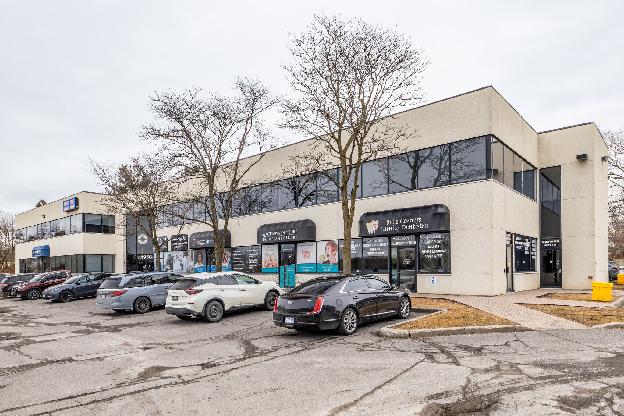 1956 Robertson Rd, Nepean, ON à vendre Photo principale- Image 1 de 1