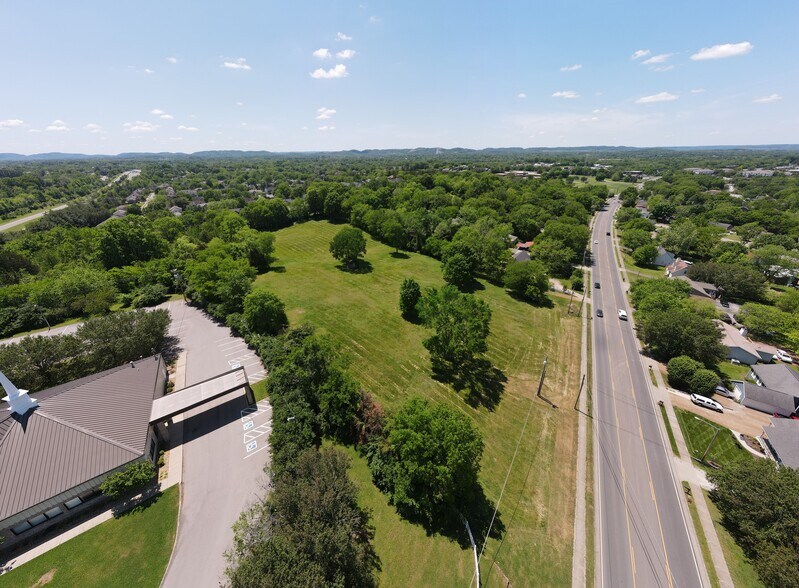 812 Liberty Pike, Franklin, TN à vendre - Aérien - Image 3 de 15