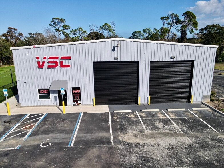 1137 S Nova Rd, Holly Hill, FL à vendre - Photo du bâtiment - Image 2 de 15