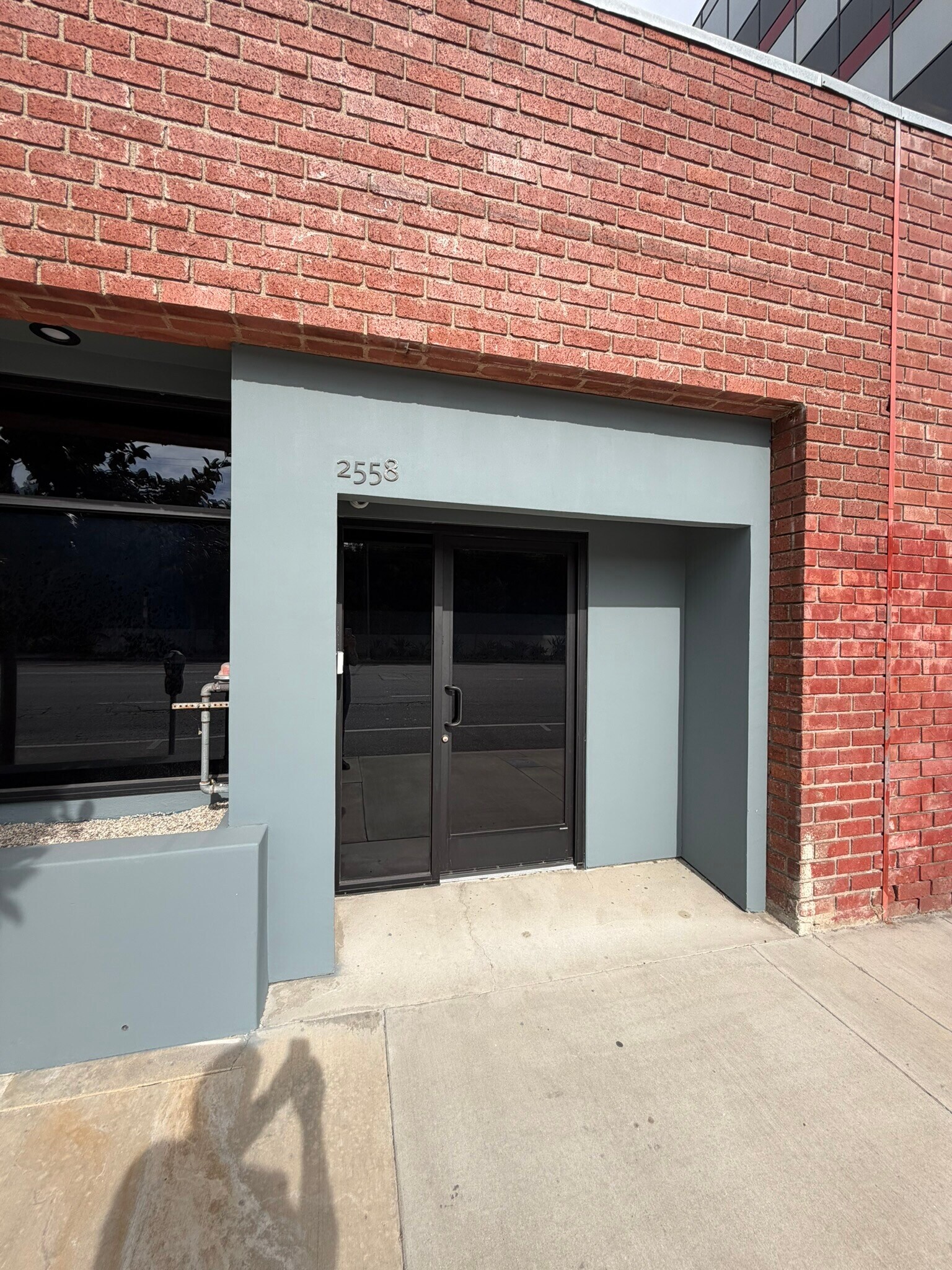 2558 Overland Ave, Los Angeles, CA for lease Primary Photo- Image 1 of 15