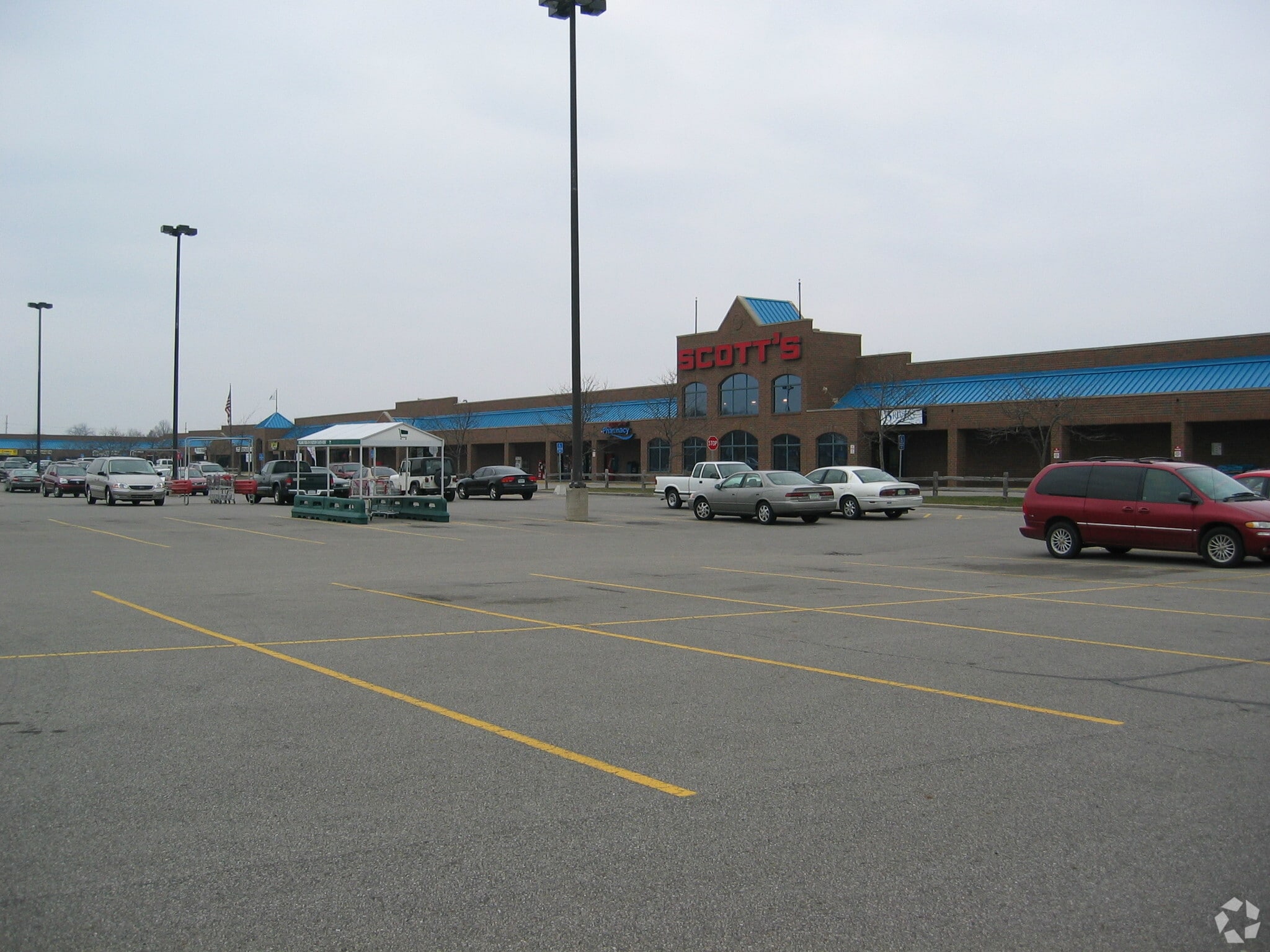 346-570 N Grandstaff Dr, Auburn, IN for lease Primary Photo- Image 1 of 10