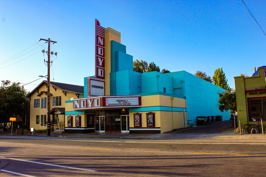 57 E Commercial St, Willits, CA à vendre - Photo du bâtiment - Image 1 de 1