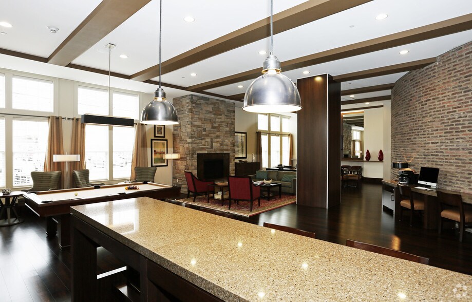 1 Village Grn, Patchogue, NY à louer - Photo intérieure - Image 3 de 79