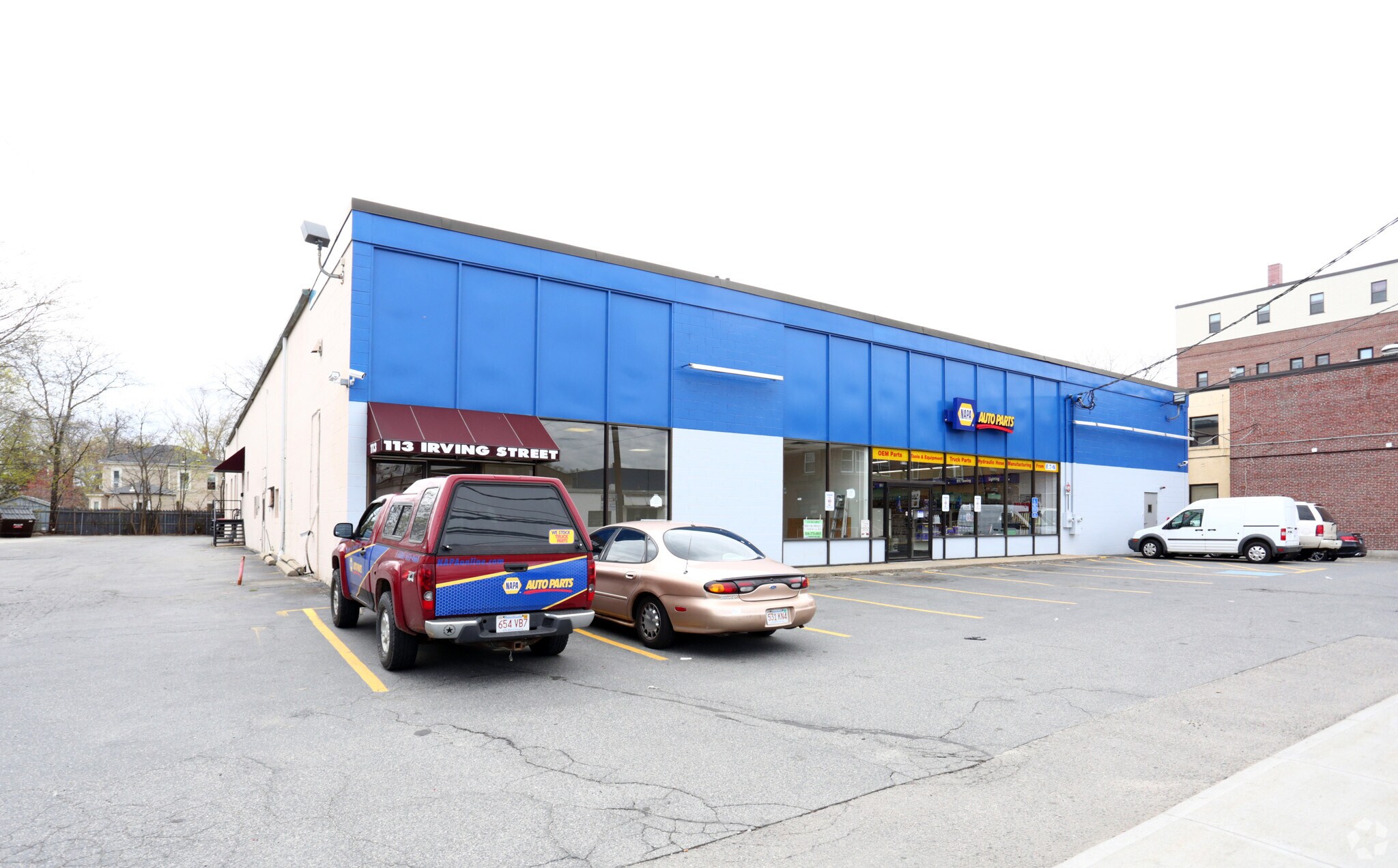 113 Irving St, Framingham, MA à louer Photo principale- Image 1 de 8