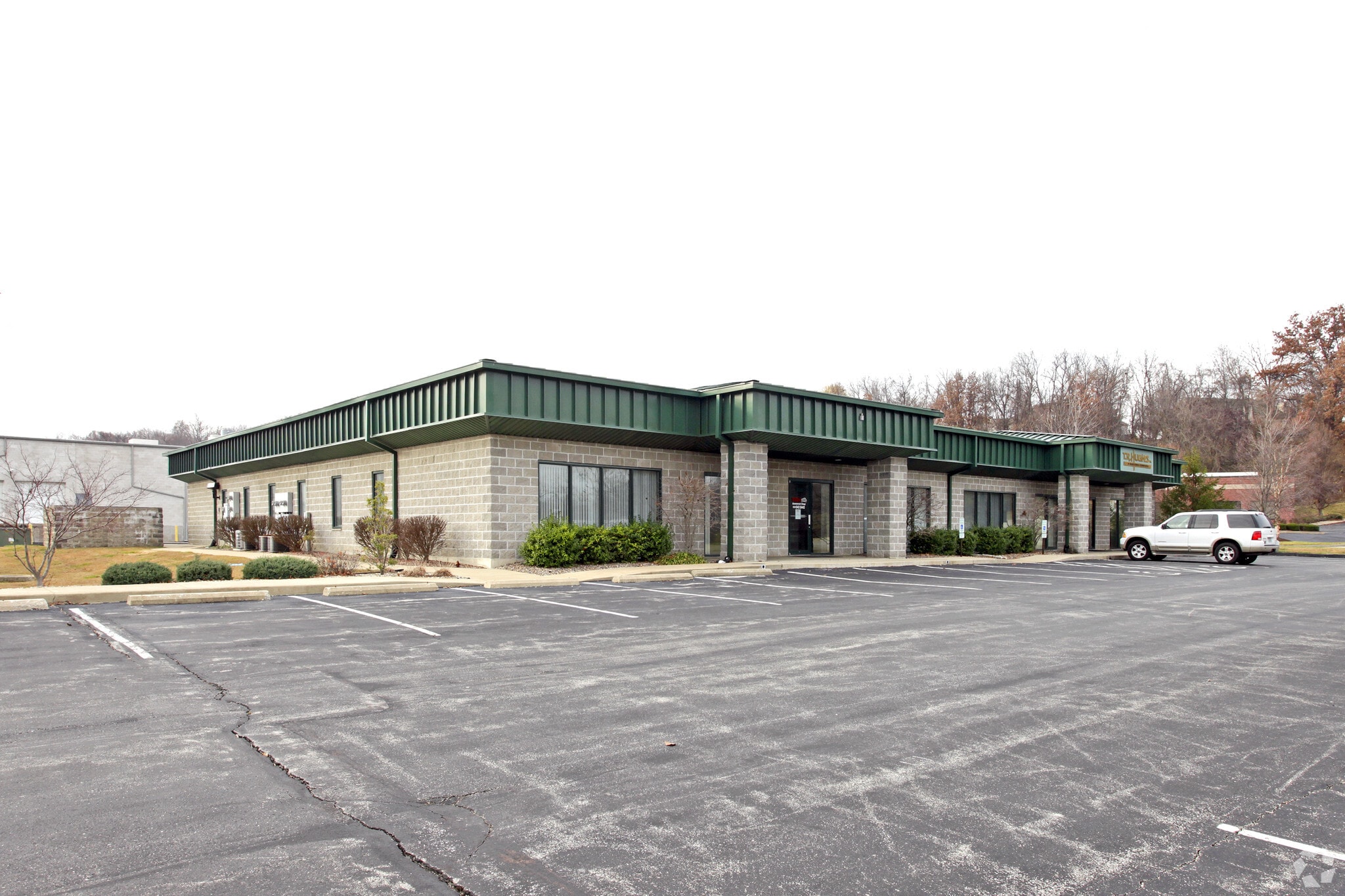 231-239 Fox Hill Rd, Saint Charles, MO for lease Primary Photo- Image 1 of 7