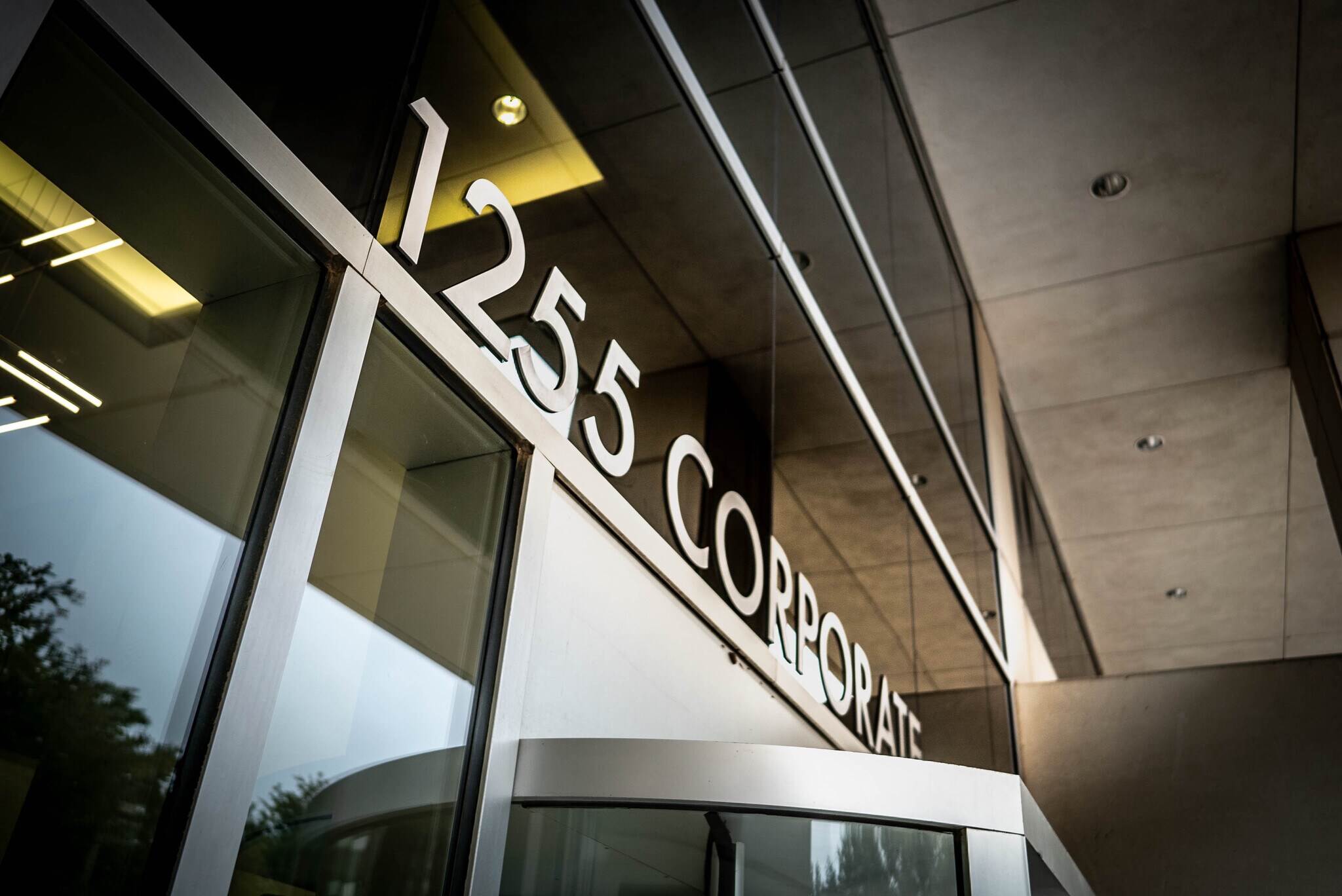 1255 Corporate Dr, Irving, TX for lease Primary Photo- Image 1 of 15