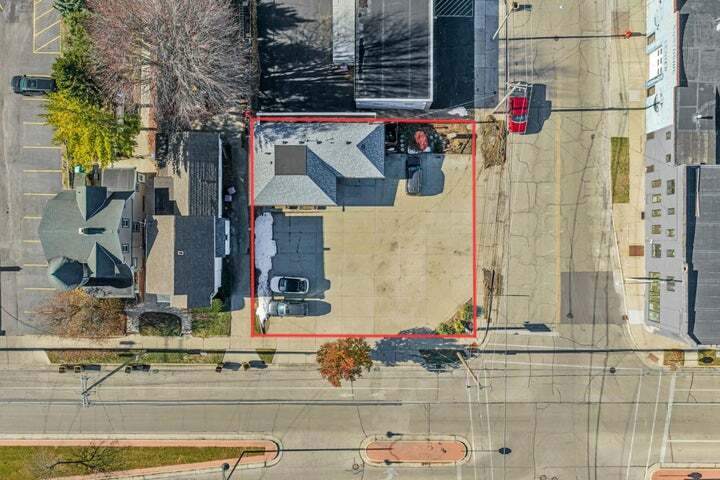 4104 7th Ave, Kenosha, WI à vendre - Photo du bâtiment - Image 2 de 14