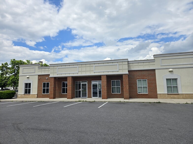 176 Health Care Ln, Martinsburg, WV for sale - Building Photo - Image 2 of 12