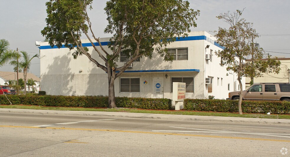 55 SW 10th St, Deerfield Beach, FL à vendre - Photo du bâtiment - Image 2 de 34