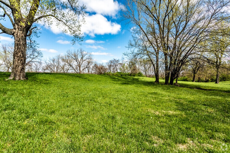 Greystone Ave, Kansas City, KS for lease - Building Photo - Image 3 of 4