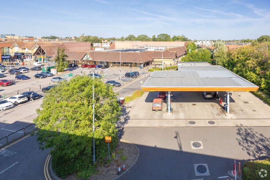St. Germain Walk, Huntingdon for lease - Aerial - Image 2 of 5