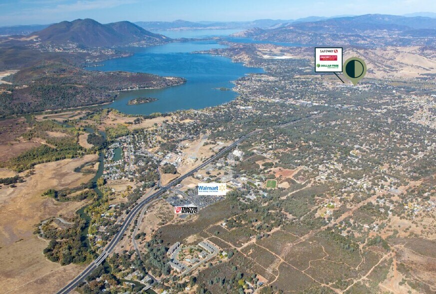 15025 Olympic Dr, Clearlake, CA à louer - Photo principale - Image 1 de 4