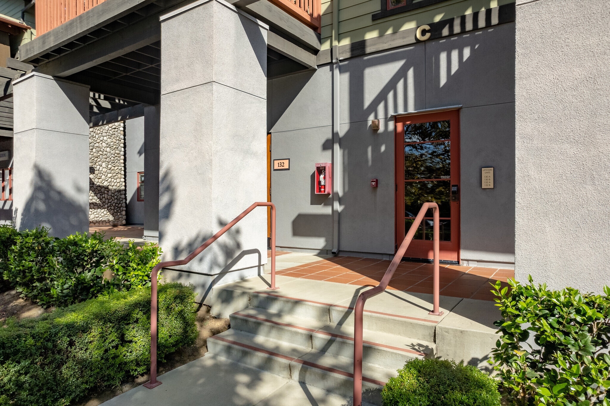 132-134 N Vermont Ave, Glendora, CA à louer Photo principale- Image 1 de 6