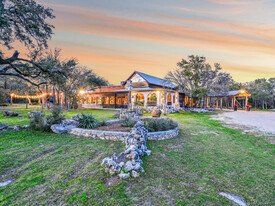 The Lodge Buda - Wedding/Event Venue - Motel