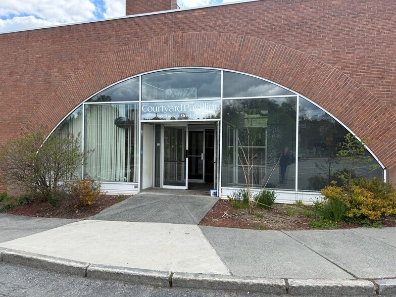 45 Hanover St, Lebanon, NH for lease - Building Photo - Image 3 of 12