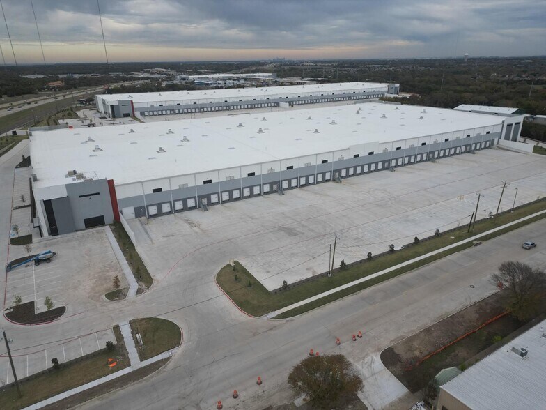 1101 Mt Lebanon Rd, Cedar Hill, TX à louer - Photo du bâtiment - Image 3 de 9