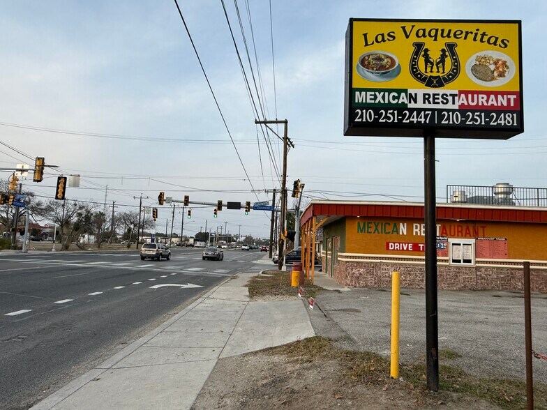 5402 S Zarzamora St, San Antonio, TX à vendre - Photo du bâtiment - Image 2 de 49