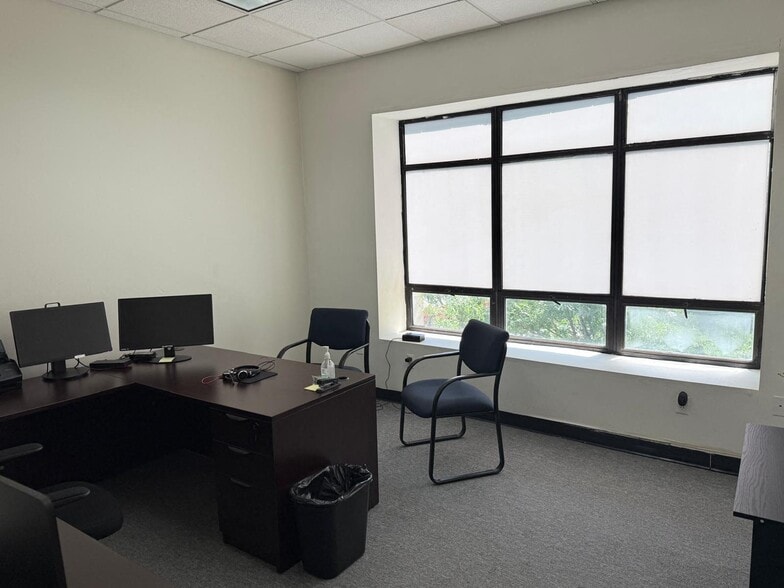 100 Jefferson Ave, Elizabeth, NJ for lease - Building Photo - Image 2 of 9