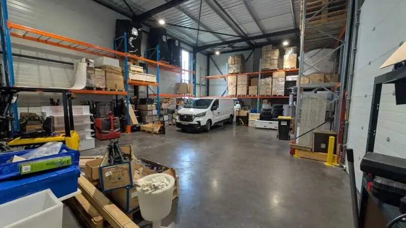 Office in Colombier-Saugnieu for lease Interior Photo- Image 1 of 14