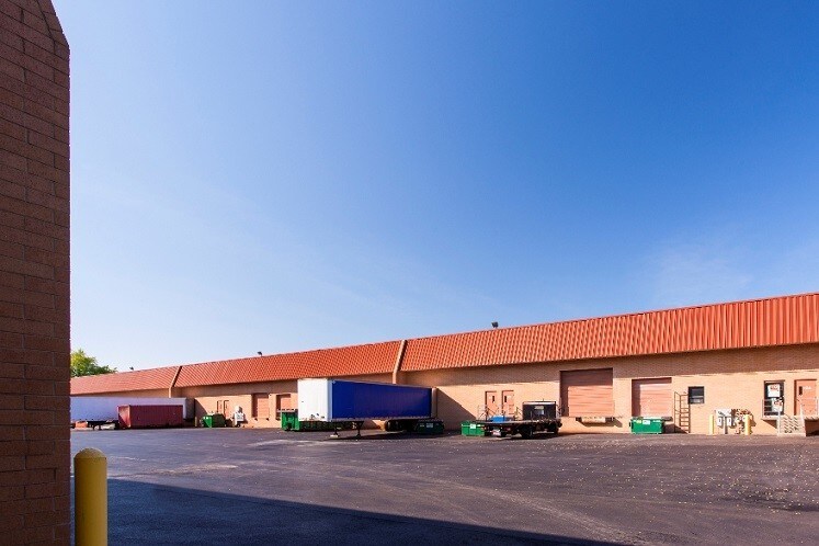 7110 Golden Ring Rd, Essex, MD for lease - Building Photo - Image 2 of 3