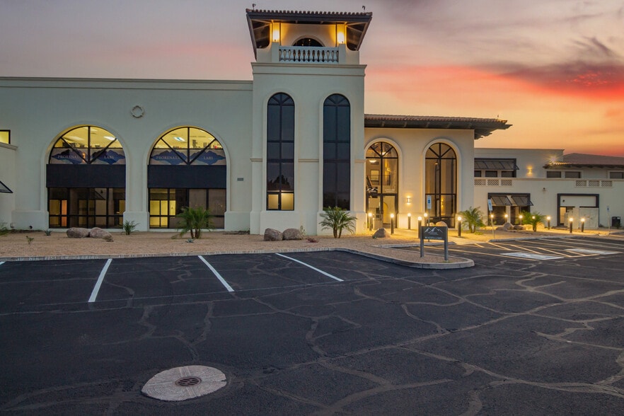 8222 S 48th St, Phoenix, AZ for lease - Building Photo - Image 2 of 21