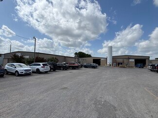 Plus de détails pour 2251 Rudeloff Rd, Seguin, TX - Industriel à vendre