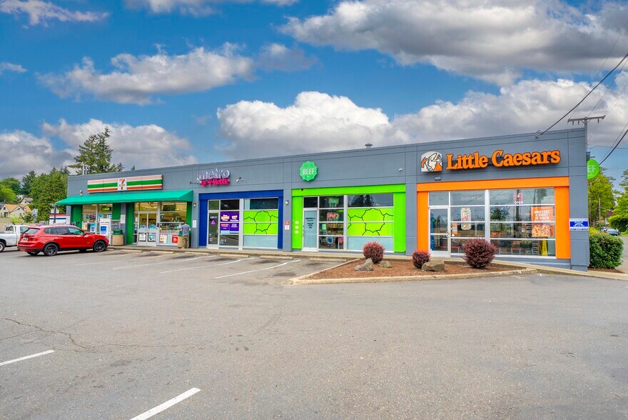 1107 N Callow Ave, Bremerton, WA à vendre - Photo du bâtiment - Image 2 de 9