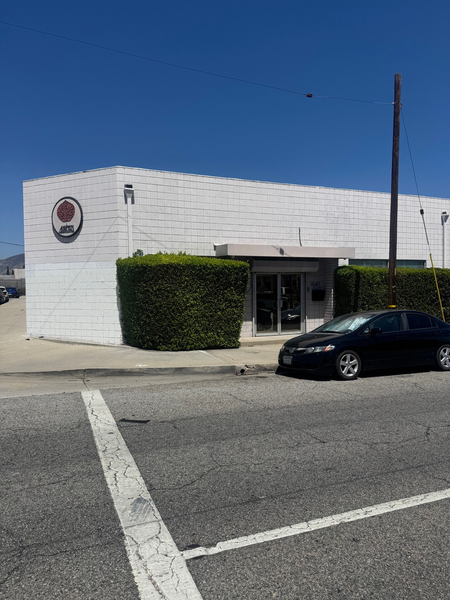 1547 Truman St, San Fernando, CA à louer Photo du bâtiment- Image 1 de 10